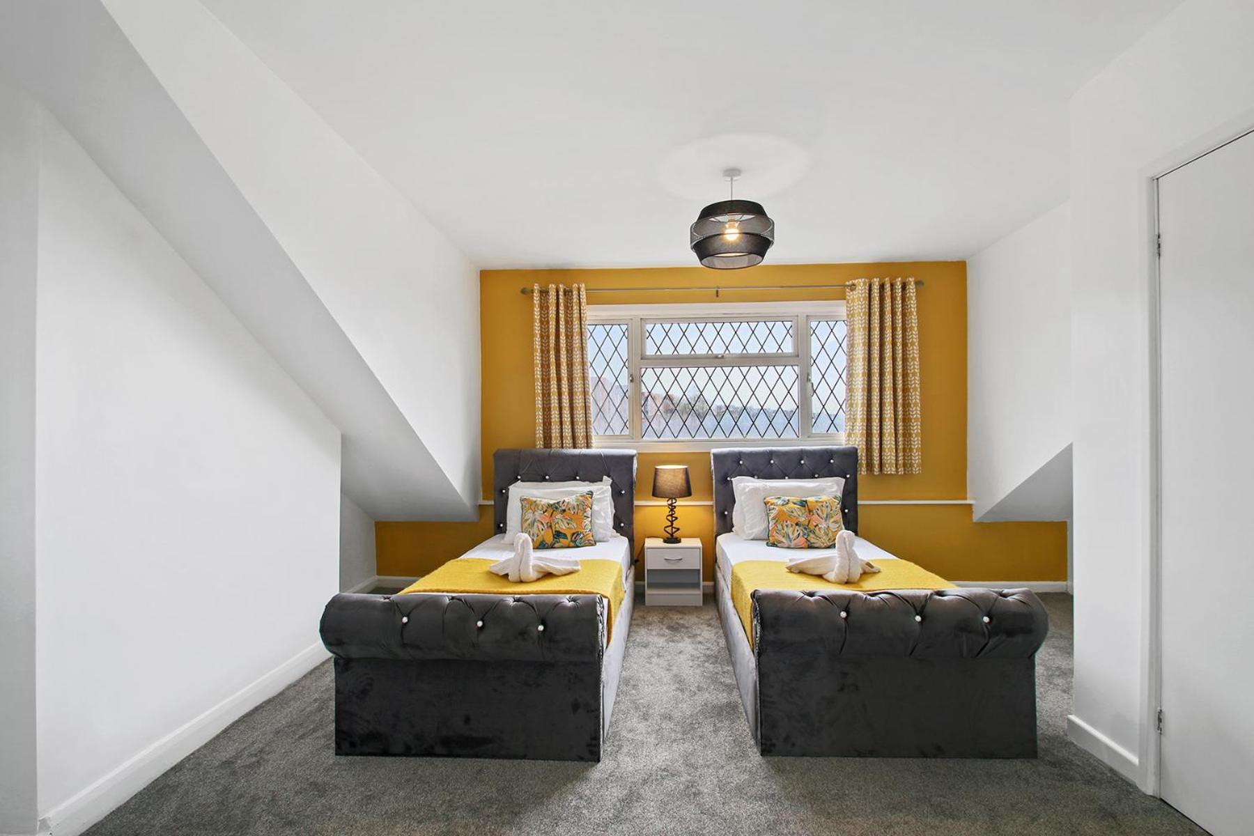 Home In Woodhouse, Leeds Лідс Екстер'єр фото